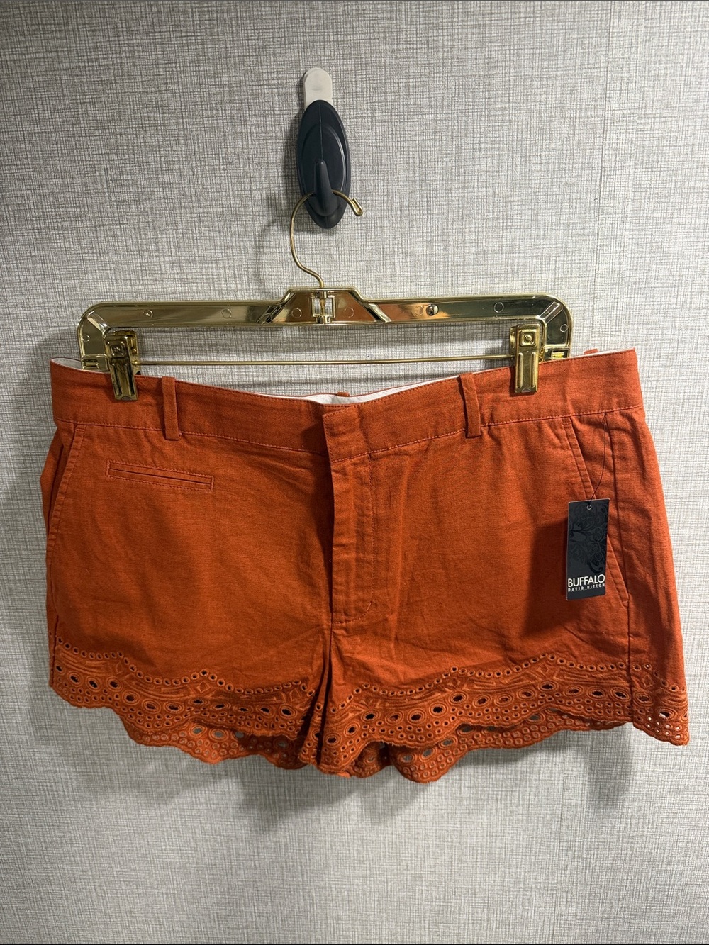 NWT Buffalo David Bitton Rust Eyelet Scallop Hem  Women's 3” Shorts Size 12